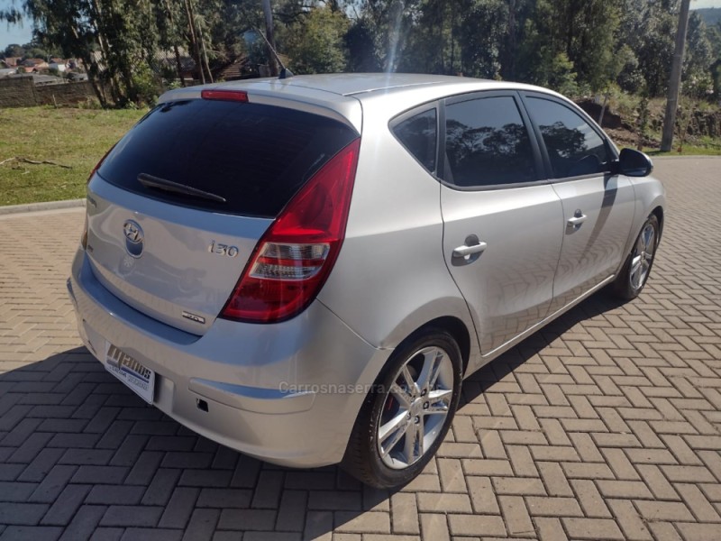 I30 2.0 MPI 16V GASOLINA 4P MANUAL - 2011 - CANELA