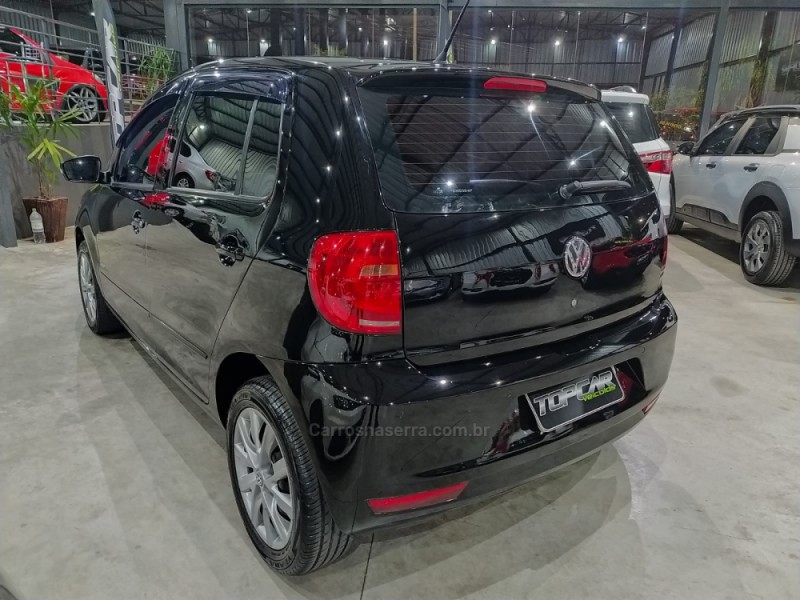 FOX 1.0 ITREND 8V FLEX 4P MANUAL - 2011 - CAMPO BOM