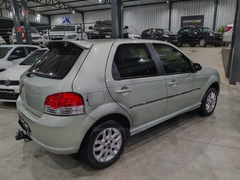 PALIO 1.0 MPI ATTRACTIVE ITÁLIA 8V FLEX 4P MANUAL - 2010 - CAMPO BOM