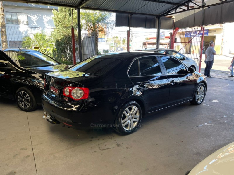 JETTA 2.5 I 20V 150CV GASOLINA 4P TIPTRONIC - 2007 - CAXIAS DO SUL