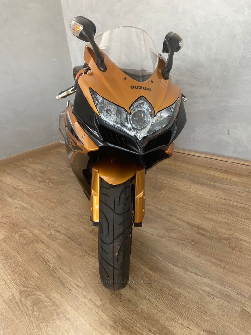 gsx r750 2011 passo fundo