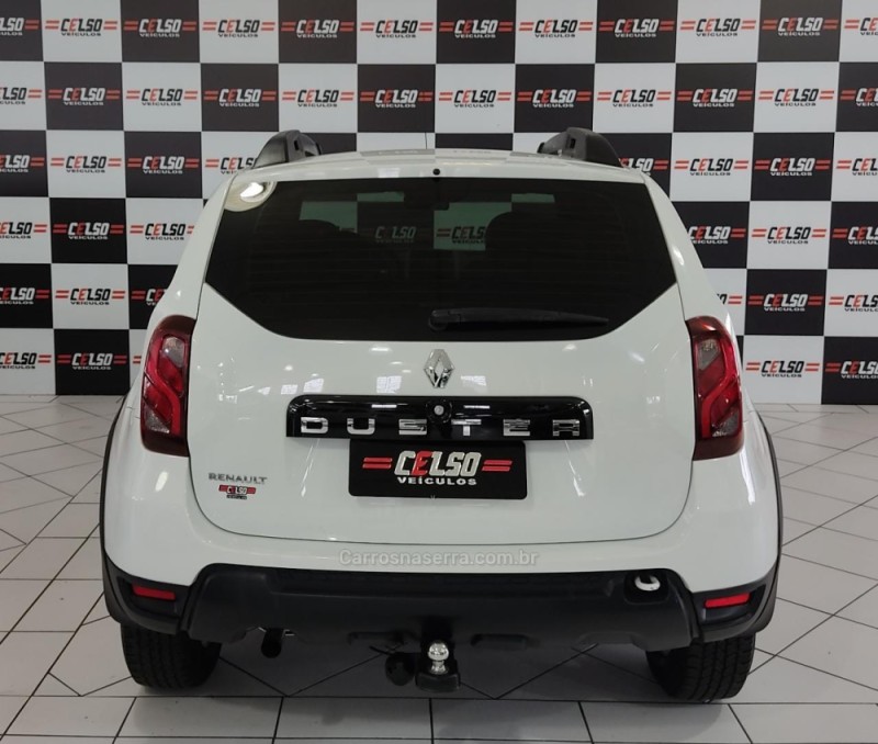 DUSTER 1.6 EXPRESSION 4X2 16V FLEX 4P MANUAL - 2017 - DOIS IRMãOS