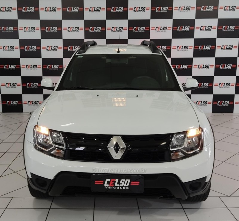 DUSTER 1.6 EXPRESSION 4X2 16V FLEX 4P MANUAL - 2017 - DOIS IRMãOS