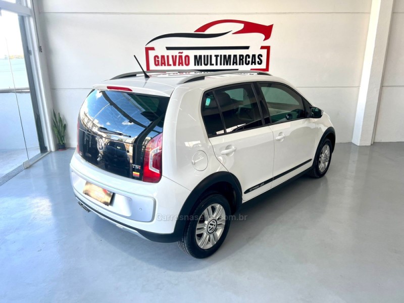 UP 1.0 TSI CROSS 12V FLEX 4P MANUAL - 2017 - CAXIAS DO SUL