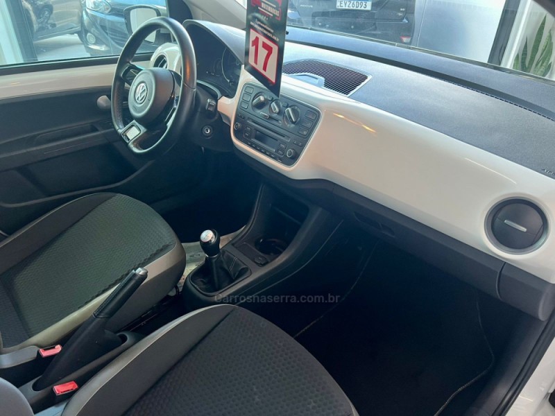 UP 1.0 TSI CROSS 12V FLEX 4P MANUAL - 2017 - CAXIAS DO SUL