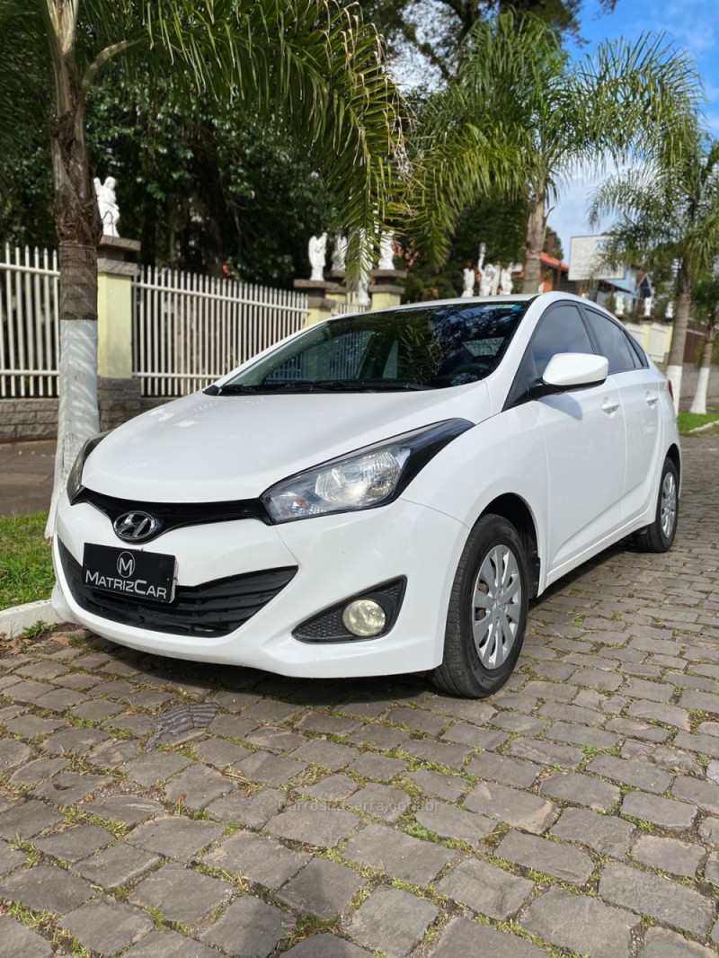 HB20S 1.6 COMFORT PLUS 16V FLEX 4P MANUAL