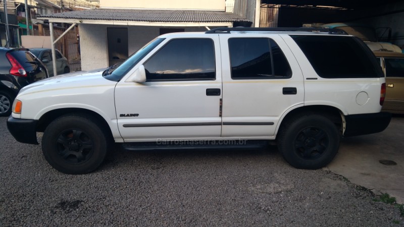 BLAZER 2.2 EFI STD 4X2 8V GASOLINA 4P MANUAL - 1998 - CAXIAS DO SUL