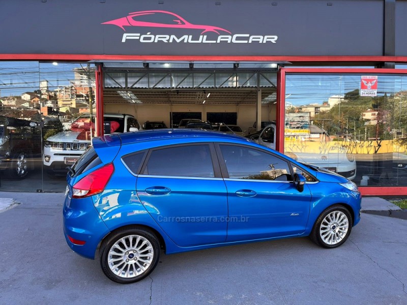 FIESTA 1.6 TITANIUM HATCH 16V FLEX 4P AUTOMÁTICO - 2016 - CAXIAS DO SUL