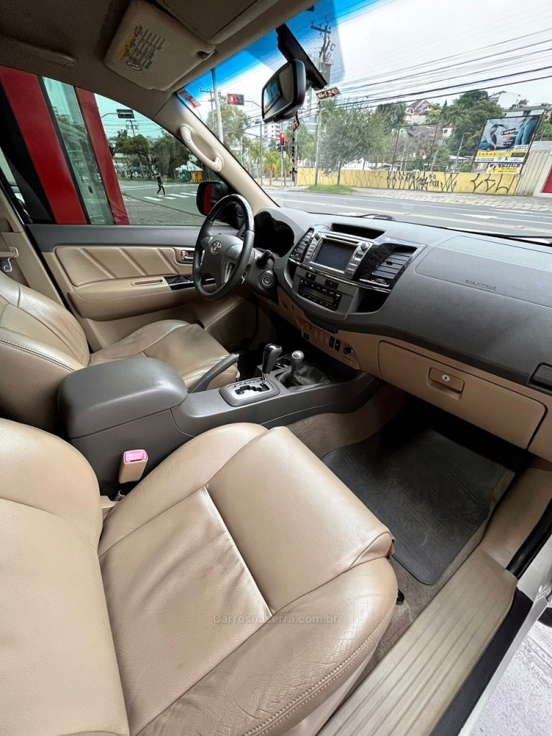 HILUX SW4 3.0 SRV 4X4 16V TURBO INTERCOOLER DIESEL 4P AUTOMÁTICO - 2012 - CAXIAS DO SUL