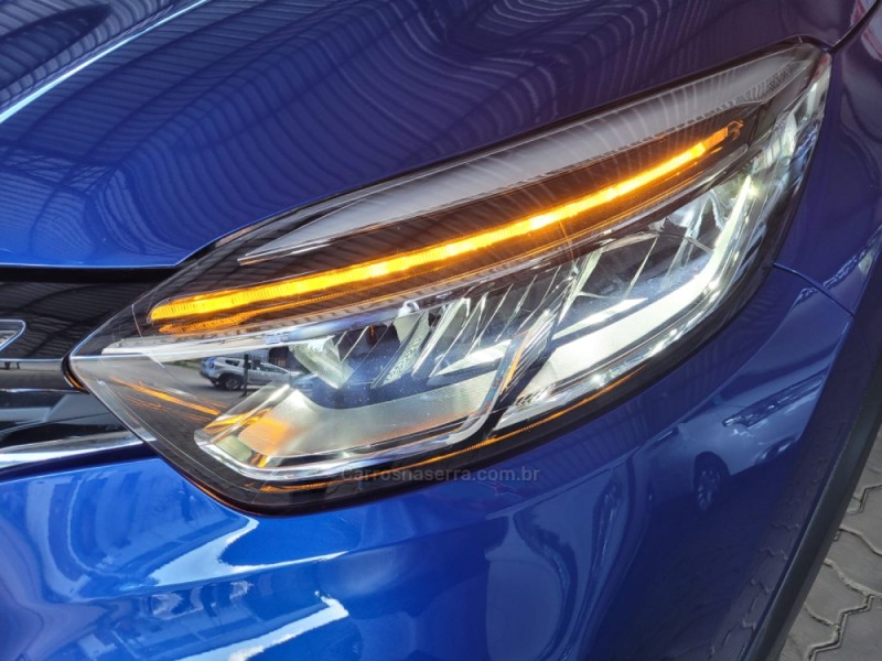 CAPTUR 1.3 ICONIC 16V TURBO FLEX 4P AUTOMÁTICO - 2022 - CAXIAS DO SUL