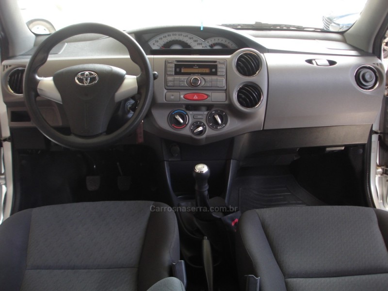 ETIOS 1.5 XLS SEDAN 16V FLEX 4P MANUAL - 2013 - CAXIAS DO SUL