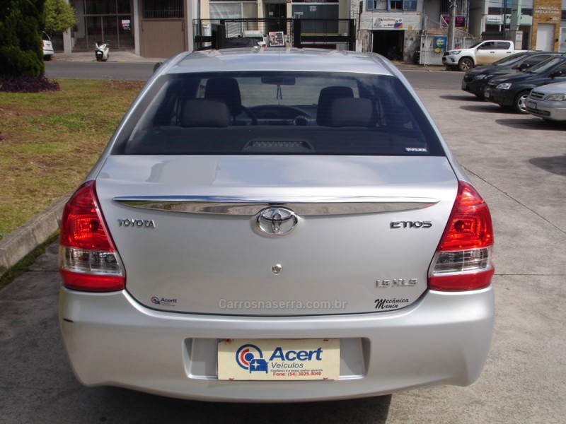 ETIOS 1.5 XLS SEDAN 16V FLEX 4P MANUAL - 2013 - CAXIAS DO SUL