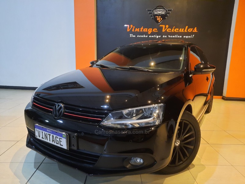 JETTA 2.0 TSI HIGHLINE 200CV GASOLINA 4P TIPTRONIC