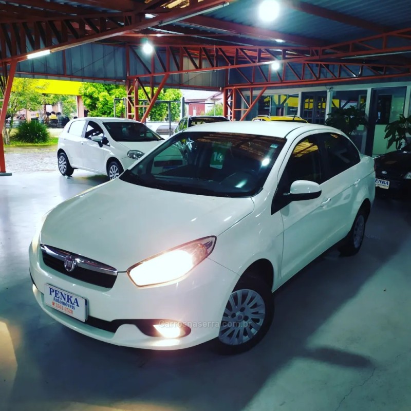 GRAND SIENA 1.4 MPI ATTRACTIVE 8V FLEX 4P MANUAL - 2014 - ESTâNCIA VELHA