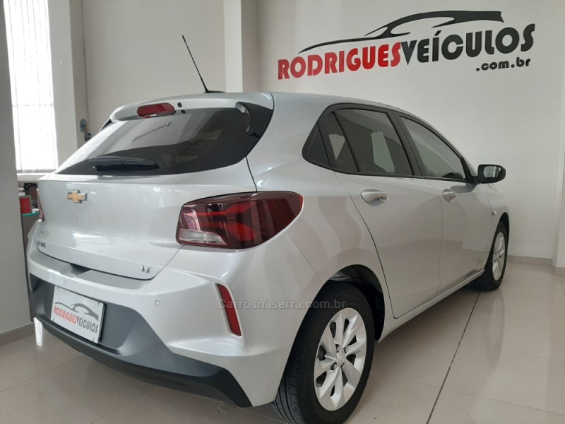 ONIX 1.0  LT 12V FLEX 4P MANUAL - 2020 - CAXIAS DO SUL
