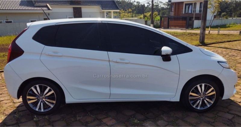 FIT 1.5 EX 16V FLEX 4P AUTOMÁTICO - 2015 - LAJEADO