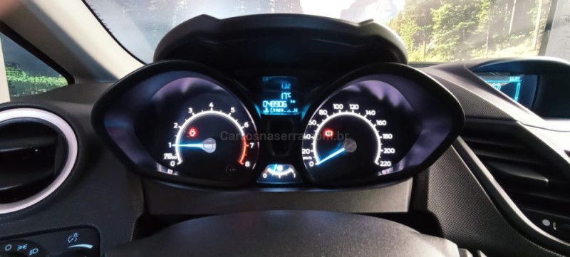 FIESTA 1.6 SE HATCH PLUS 16V FLEX 4P MANUAL - 2018 - CAXIAS DO SUL