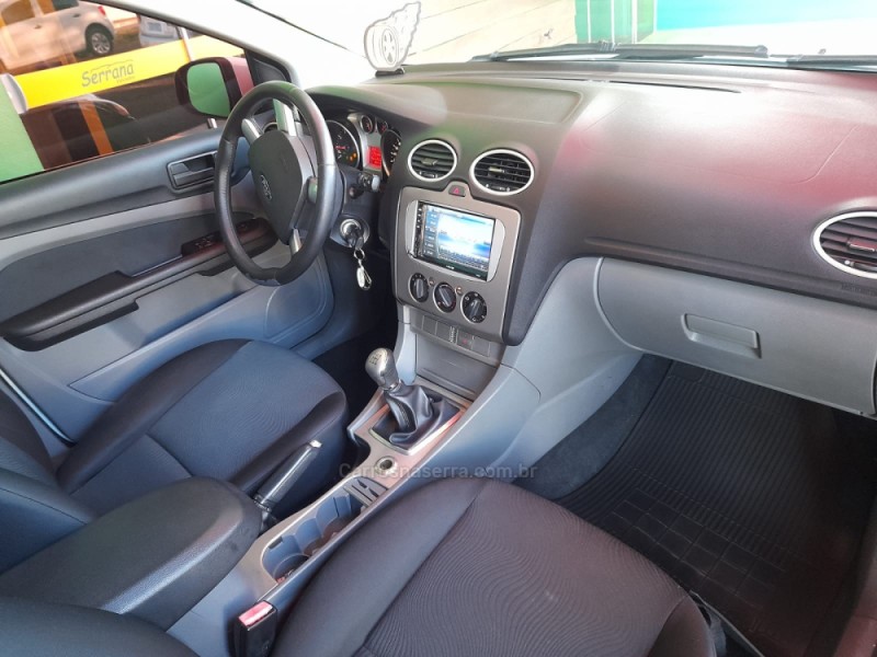 FOCUS 1.6 GL 8V FLEX 4P MANUAL - 2012 - DOIS IRMãOS