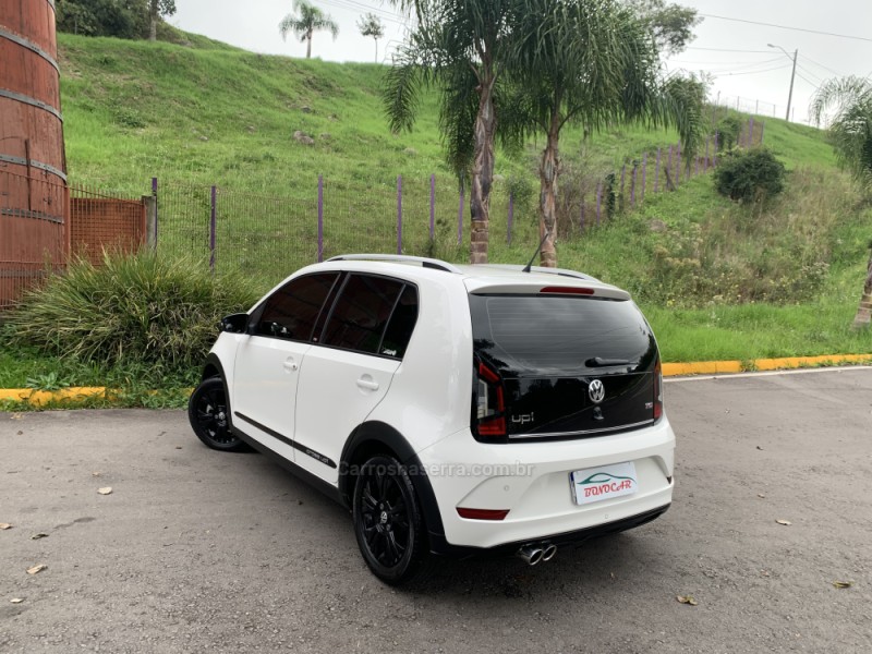 CROSS UP 1.0 TSI 12V FLEX 4P MANUAL - 2018 - CAXIAS DO SUL