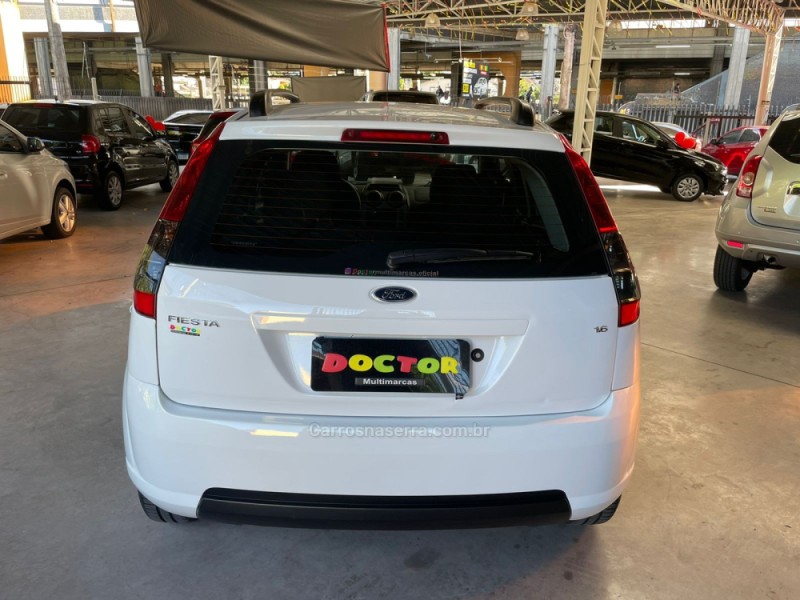 FIESTA 1.6 MPI 8V GASOLINA 4P MANUAL - 2014 - SãO LEOPOLDO