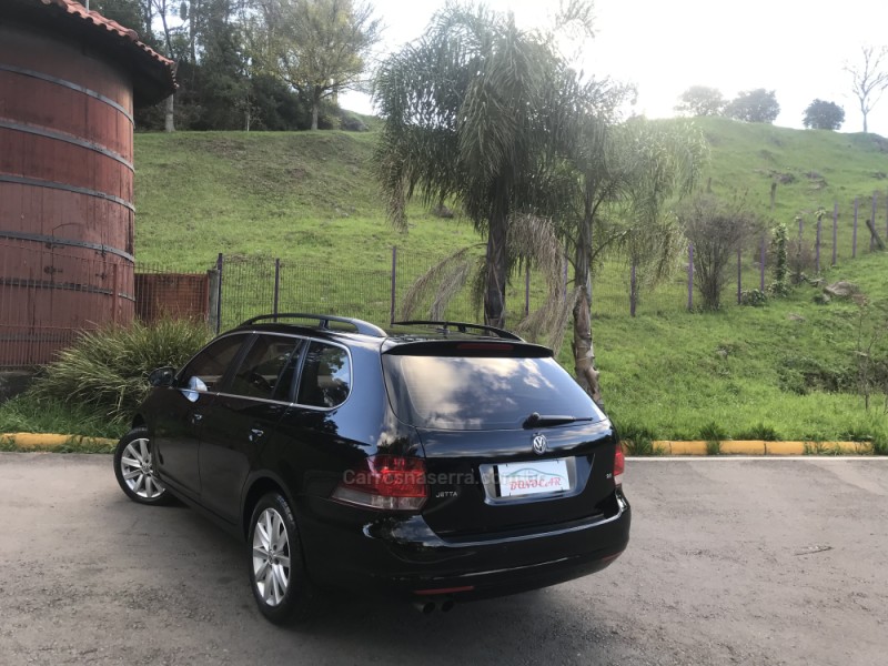 JETTA 2.5 I VARIANT 20V 170CV GASOLINA 4P TIPTRONIC - 2011 - CAXIAS DO SUL