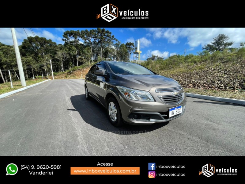 ONIX 1.0 LT PLUS 8V FLEX 4P MANUAL - 2014 - GRAMADO