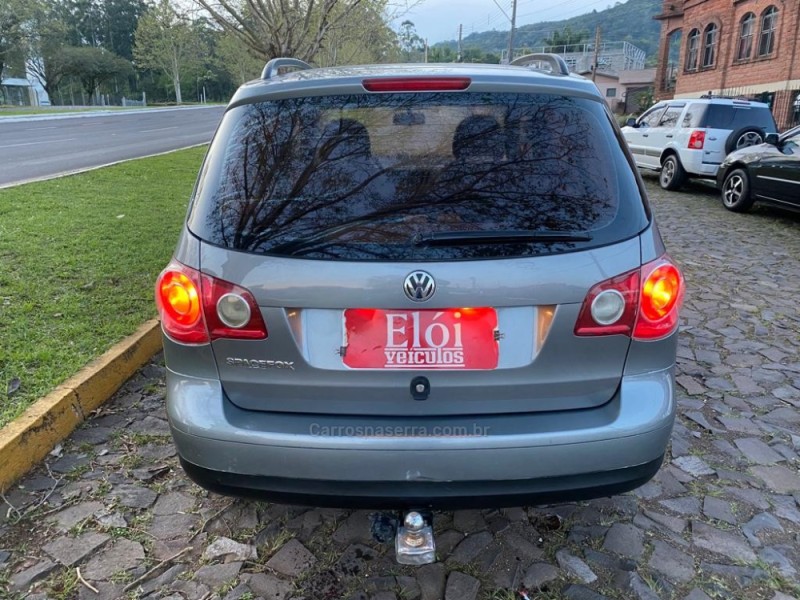 SPACEFOX 1.6 MI 8V FLEX 4P MANUAL - 2007 - DOIS IRMãOS