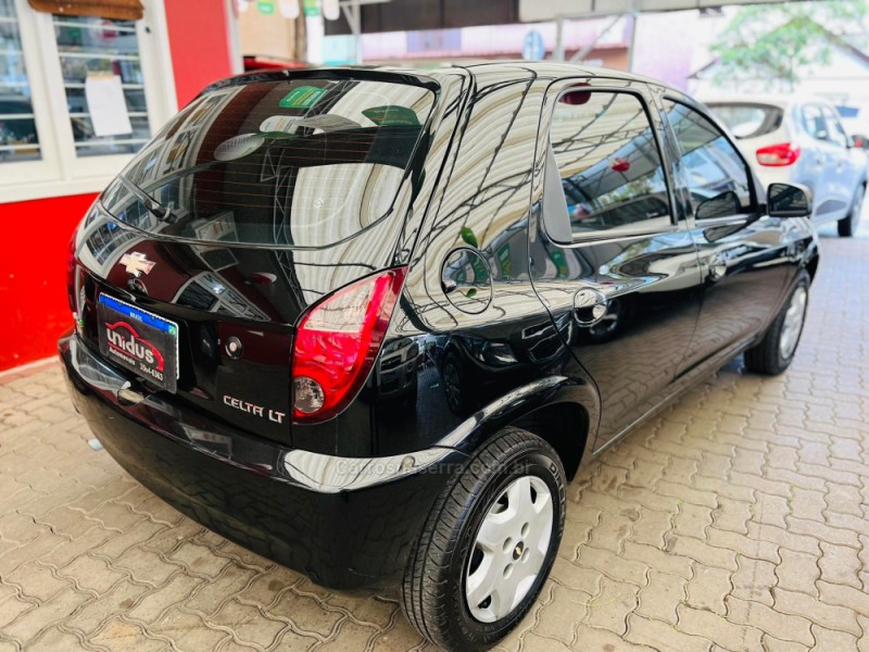 CELTA 1.0 MPFI LT 8V FLEX 4P MANUAL - 2012 - DOIS IRMãOS