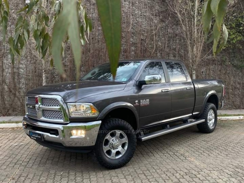 RAM 6.7 2500 LARAMIE 4X4 CD I6 TURBO DIESEL 4P AUTOMÁTICO - 2017 - MONTENEGRO