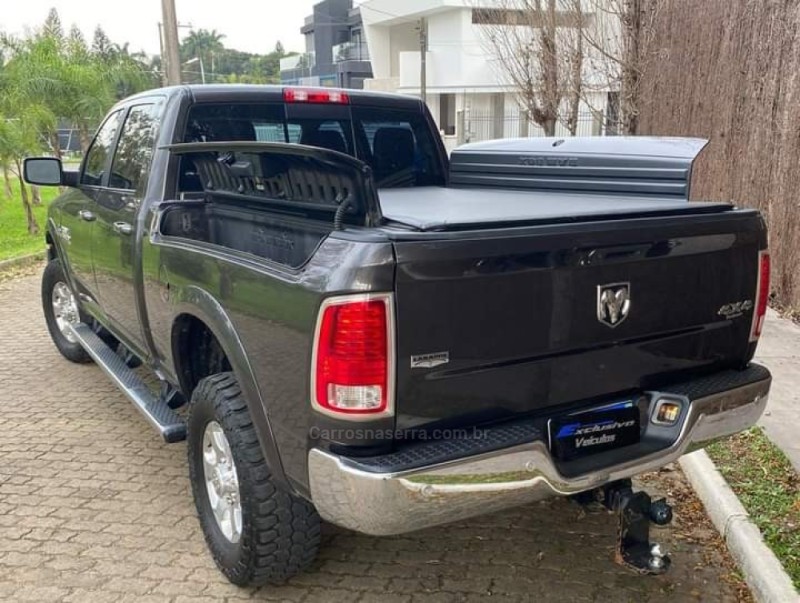 RAM 6.7 2500 LARAMIE 4X4 CD I6 TURBO DIESEL 4P AUTOMÁTICO - 2017 - MONTENEGRO