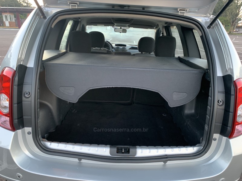 DUSTER 1.6 DYNAMIQUE 4X2 16V FLEX 4P MANUAL - 2013 - CAXIAS DO SUL