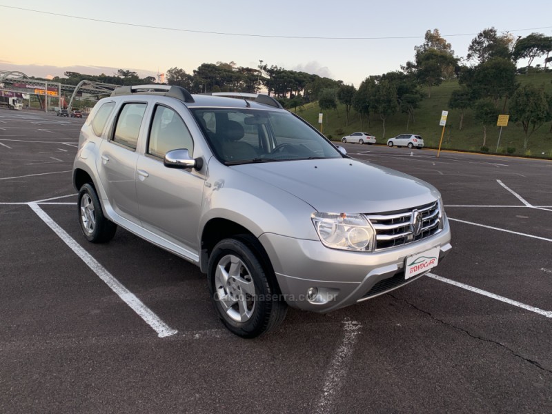DUSTER 1.6 DYNAMIQUE 4X2 16V FLEX 4P MANUAL - 2013 - CAXIAS DO SUL