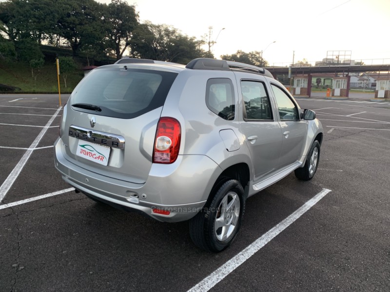 DUSTER 1.6 DYNAMIQUE 4X2 16V FLEX 4P MANUAL - 2013 - CAXIAS DO SUL