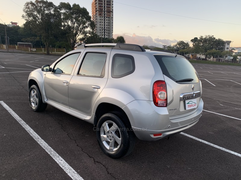 DUSTER 1.6 DYNAMIQUE 4X2 16V FLEX 4P MANUAL - 2013 - CAXIAS DO SUL
