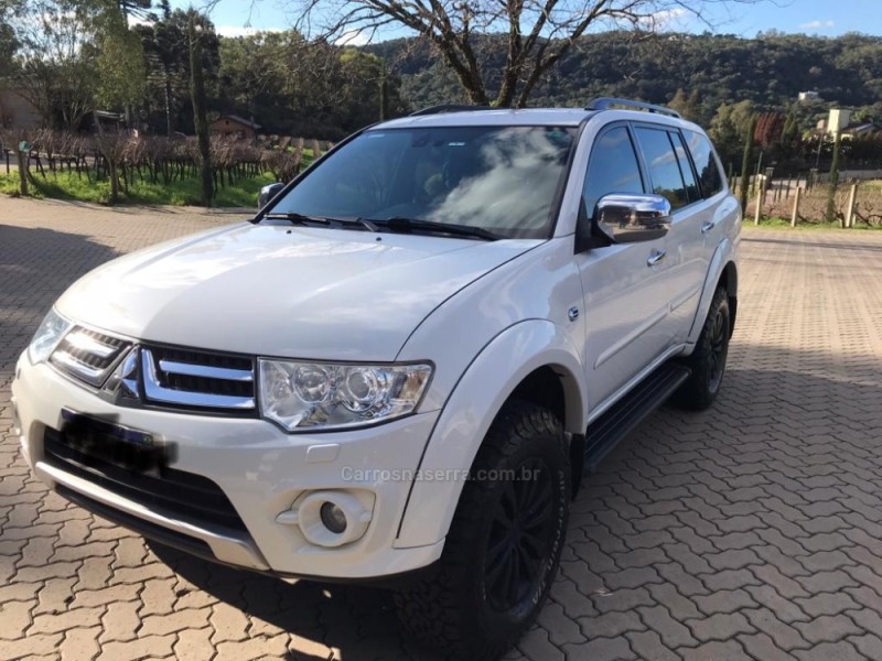 PAJERO DAKAR 3.2 HPE 4X4 7 LUGARES 16V TURBO INTERCOOLER DIESEL 4P AUTOMÁTICO - 2015 - CAXIAS DO SUL