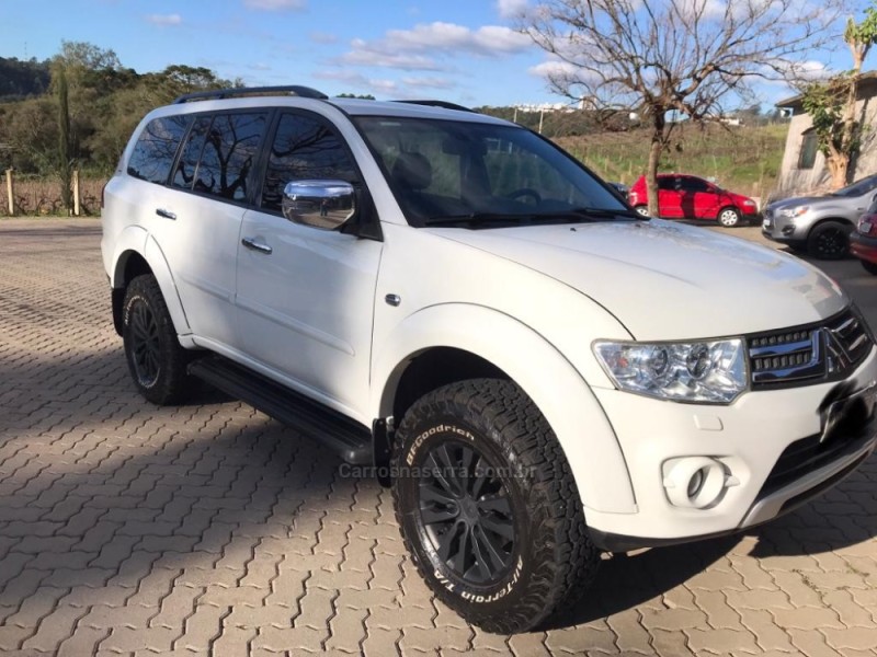 PAJERO DAKAR 3.2 HPE 4X4 7 LUGARES 16V TURBO INTERCOOLER DIESEL 4P AUTOMÁTICO - 2015 - CAXIAS DO SUL
