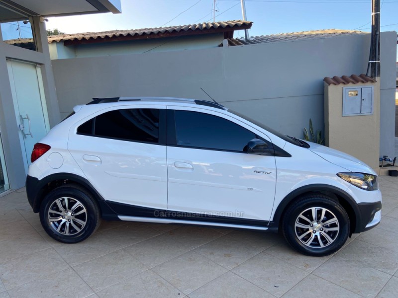 ONIX 1.4 MPFI ACTIV 8V FLEX 4P AUTOMÁTICO - 2017 - CAMPINAS DO SUL