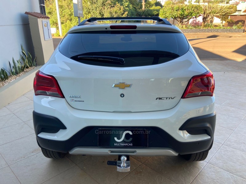 ONIX 1.4 MPFI ACTIV 8V FLEX 4P AUTOMÁTICO - 2017 - CAMPINAS DO SUL