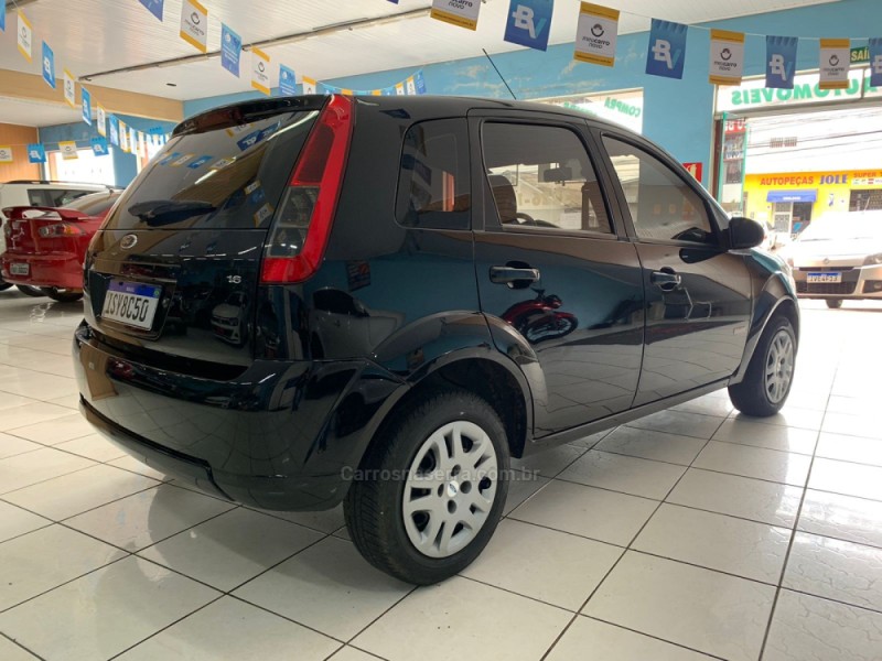 FIESTA 1.6 MPI CLASS HATCH 8V FLEX 4P MANUAL - 2012 - CAXIAS DO SUL