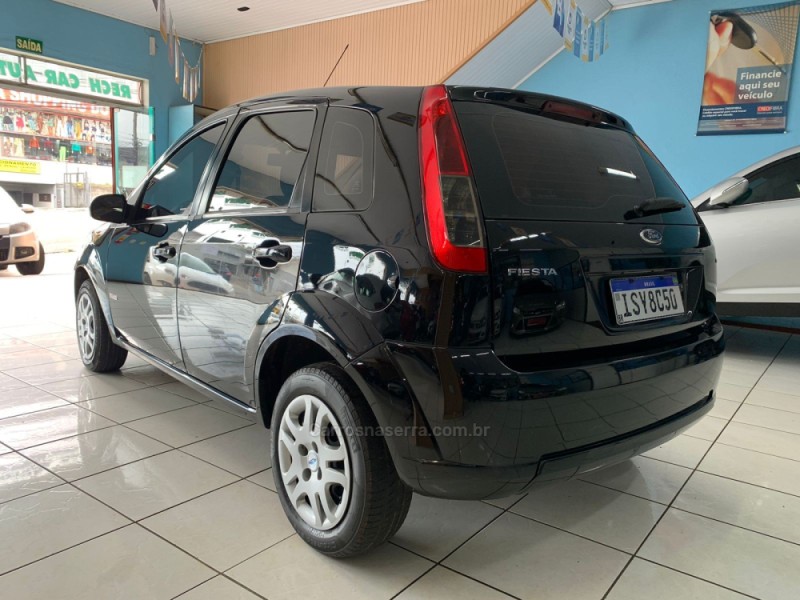 FIESTA 1.6 MPI CLASS HATCH 8V FLEX 4P MANUAL - 2012 - CAXIAS DO SUL