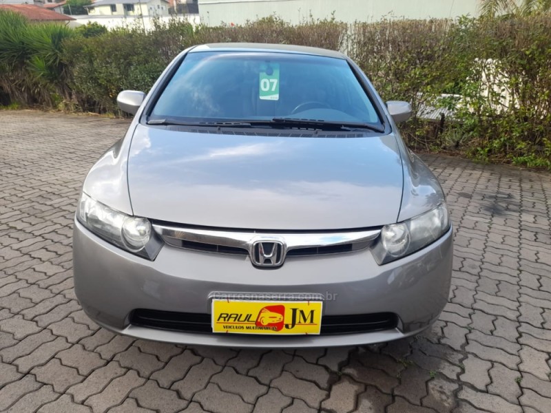 CIVIC 1.8 LXS 16V GASOLINA 4P MANUAL - 2007 - CAXIAS DO SUL