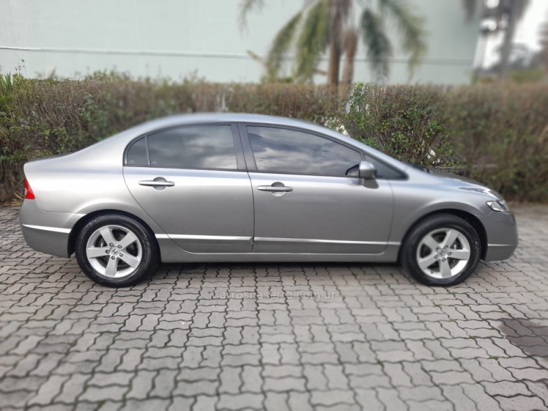 CIVIC 1.8 LXS 16V GASOLINA 4P MANUAL - 2007 - CAXIAS DO SUL