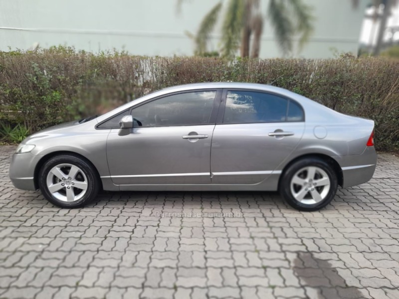 CIVIC 1.8 LXS 16V GASOLINA 4P MANUAL - 2007 - CAXIAS DO SUL