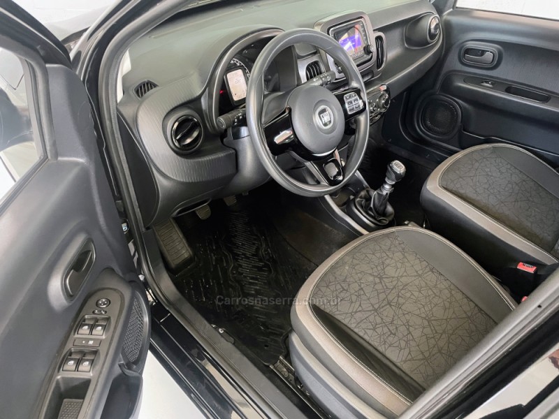 MOBI 1.0 8V EVO FLEX LIKE. ON MANUAL - 2017 - ESTâNCIA VELHA