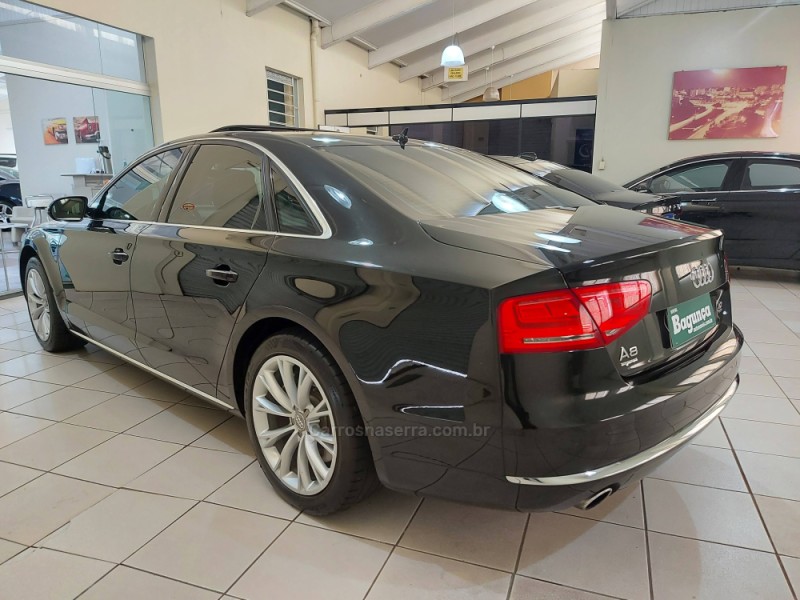A8 4.2 QUATTRO V8 40V GASOLINA 4P TIPTRONIC - 2011 - NOVO HAMBURGO