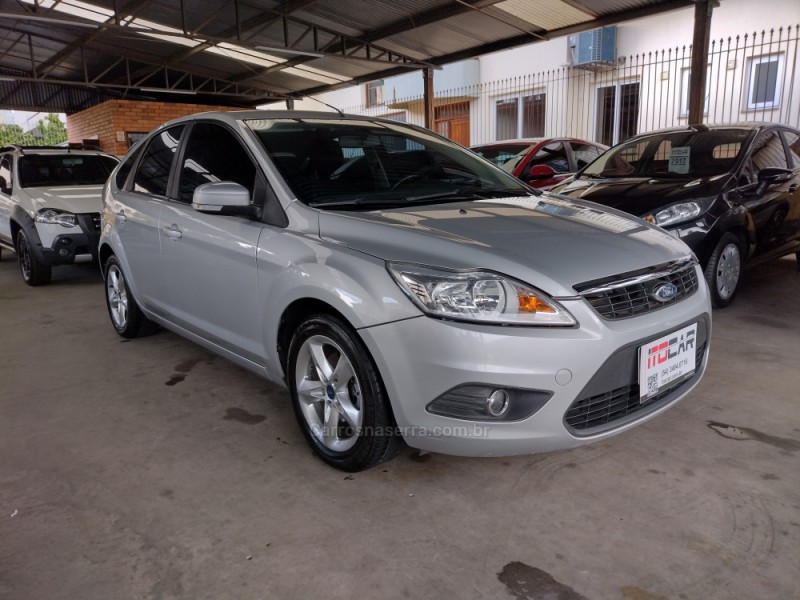 FOCUS 1.6 GLX 16V FLEX 4P MANUAL