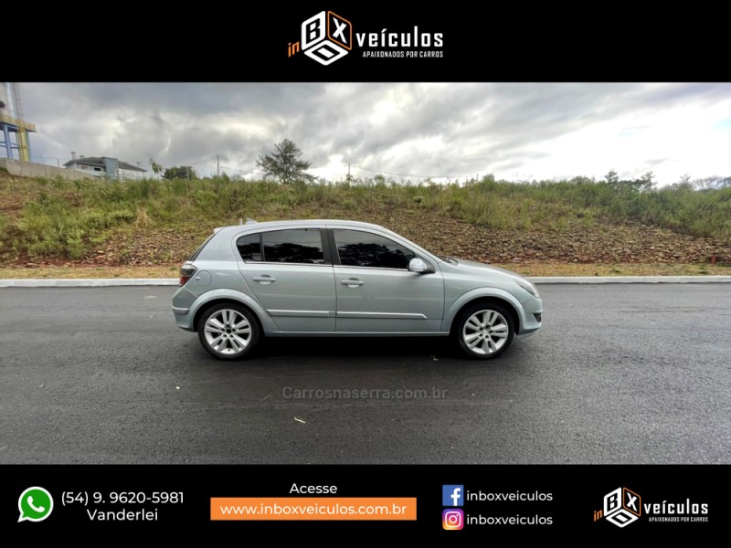 VECTRA 2.0 SFI GT-X HATCH 8V FLEX 4P MANUAL - 2010 - GRAMADO