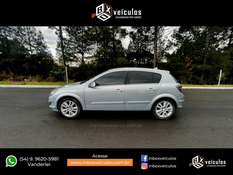 VECTRA 2.0 SFI GT-X HATCH 8V FLEX 4P MANUAL - 2010 - GRAMADO