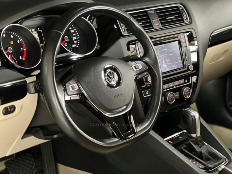 JETTA 2.0 TSI HIGHLINE 211CV GASOLINA 4P TIPTRONIC - 2016 - DOIS IRMãOS