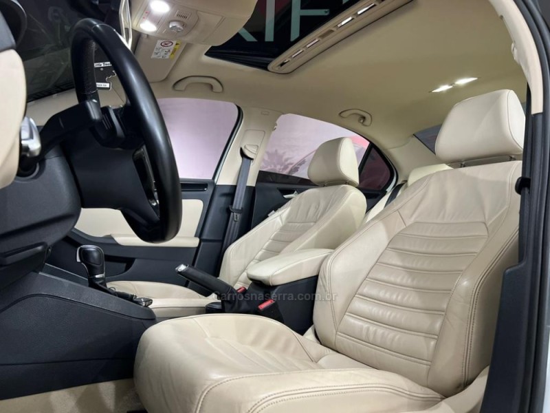 JETTA 2.0 TSI HIGHLINE 211CV GASOLINA 4P TIPTRONIC - 2016 - DOIS IRMãOS